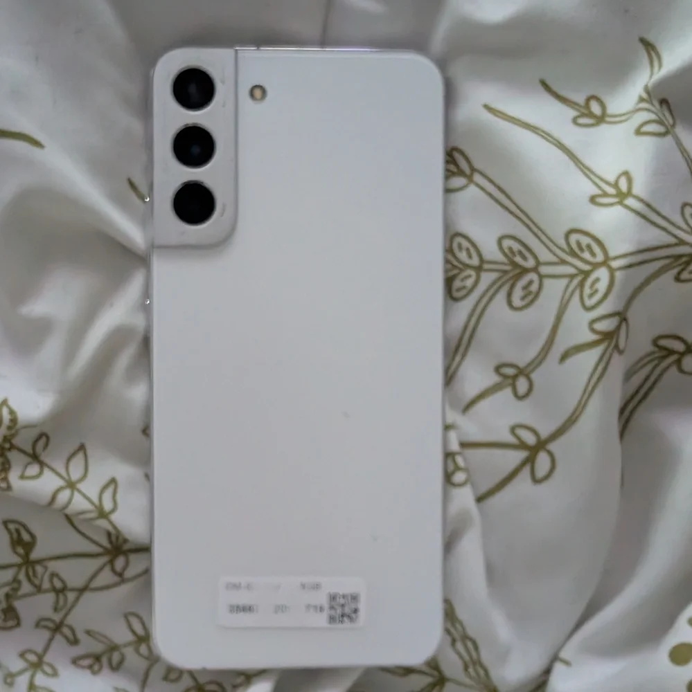 Samsung Galaxy s 22 plus